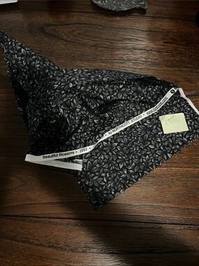 Sewing Fabric for Quilting, Crafts Beautiful Blossoms Black Floral Material